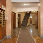 Zaffiro With Garage Apartmán