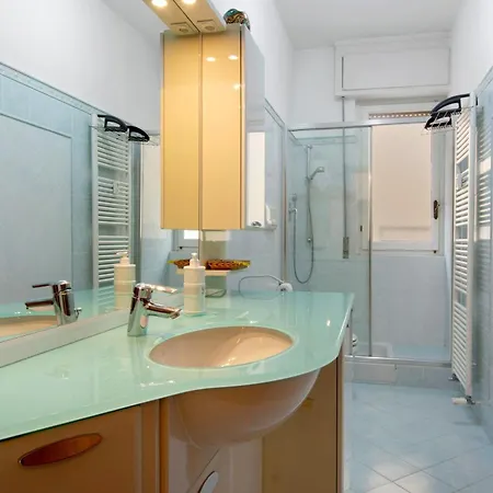 Zaffiro With Garage דירה